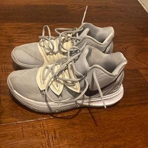 Kyrie basketball shoes